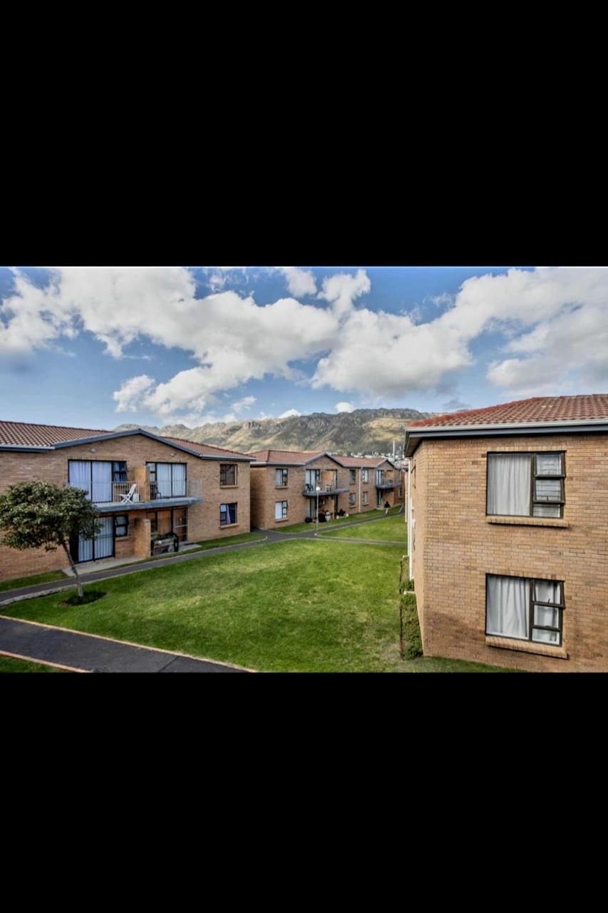To Let 2 Bedroom Property for Rent in Sea Breeze Western Cape
